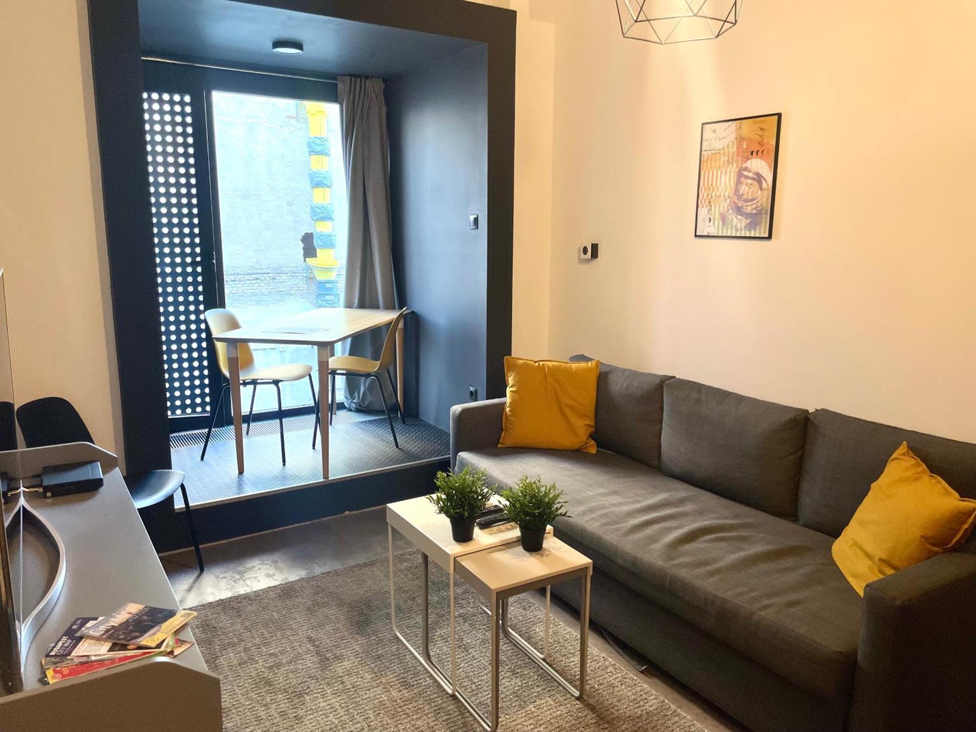 Studio Apartment By Hi5- Rottenbiller Apartment Budapest Ngoại thất bức ảnh
